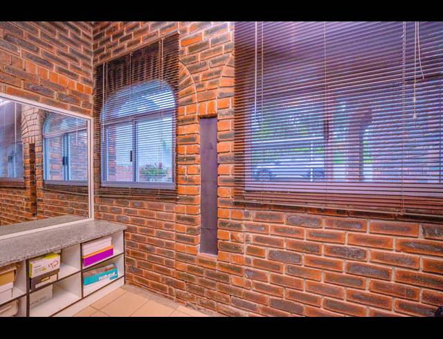 4 BEDROOM HOUSE FOR SALE IN MOUNT VERNON